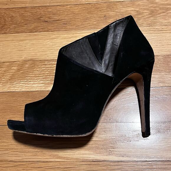 BCBGMAXAZRIA Darien Summer Suede Heels - Size 8.5M - Picture 4 of 8